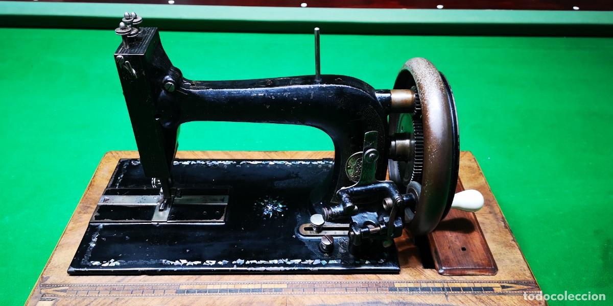 Antig&uuml;edades: M&aacute;quina coser Singer REF.MCSP 9559 - Foto 1