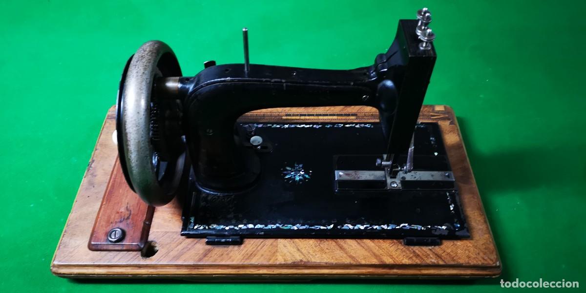 Antig&uuml;edades: M&aacute;quina coser Singer REF.MCSP 9559 - Foto 4