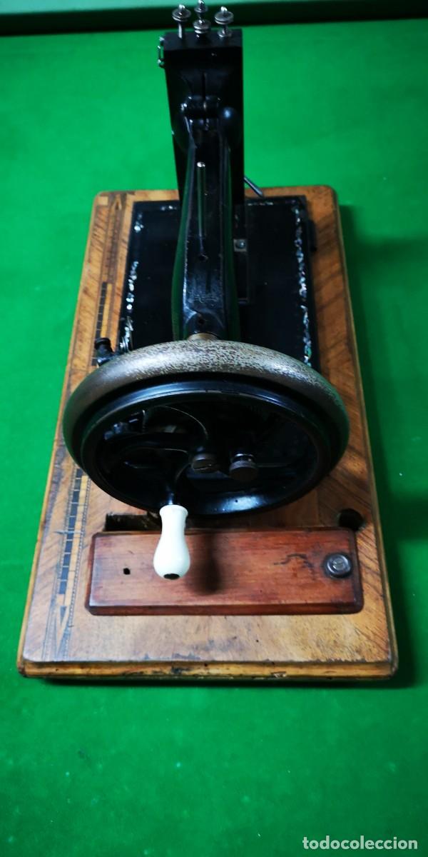 Antig&uuml;edades: M&aacute;quina coser Singer REF.MCSP 9559 - Foto 5