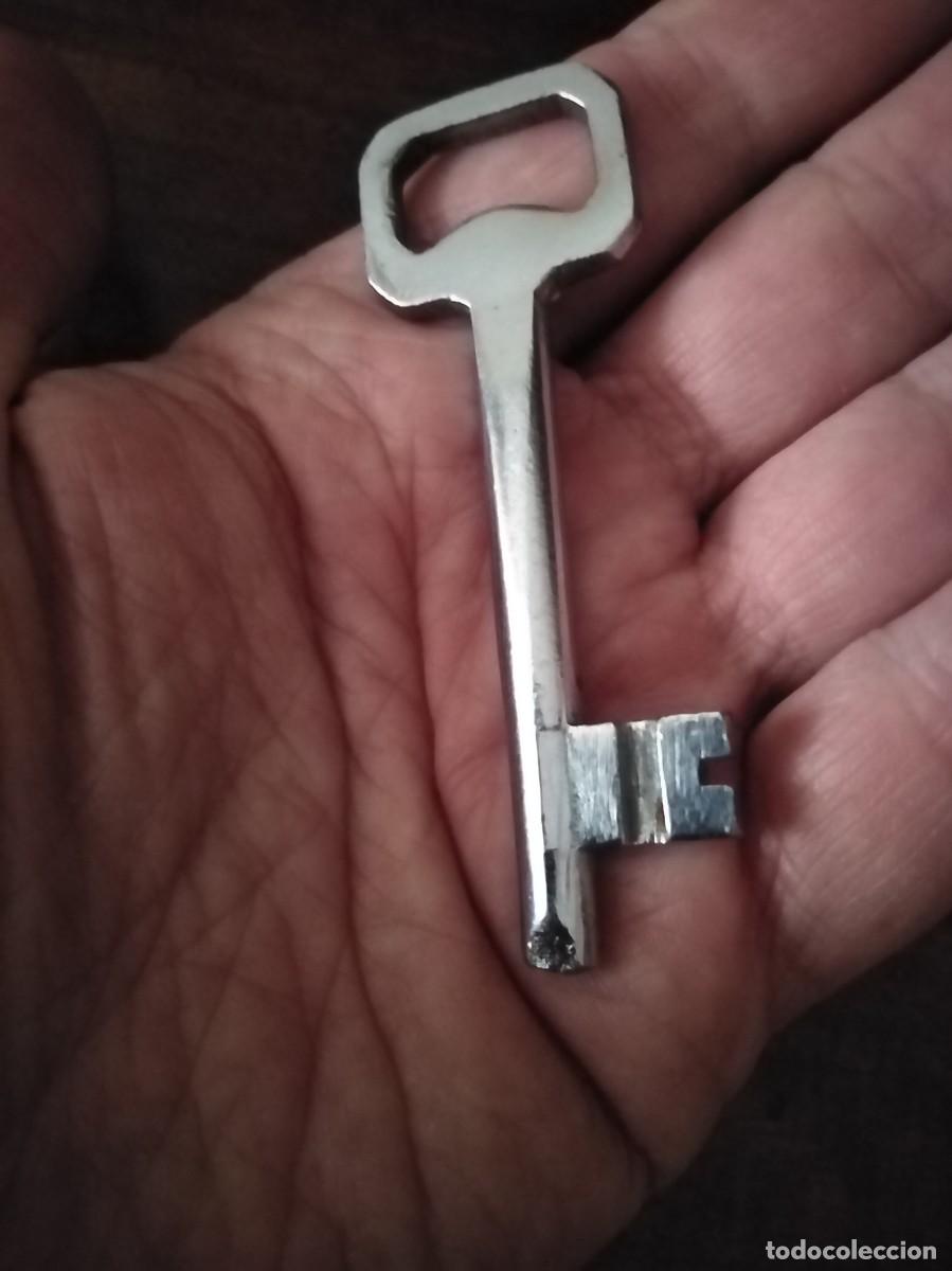Antig&uuml;edades: Antigua llave numerada. 35. - Foto 4