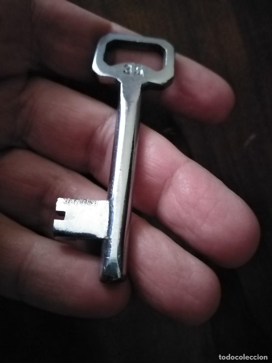 Antig&uuml;edades: Antigua llave numerada. 35. - Foto 6