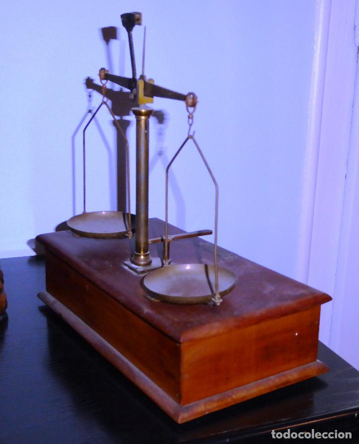 Antig&uuml;edades: ANTIGUA BALANZA DE PRECISION - LABORATORIO - Foto 2
