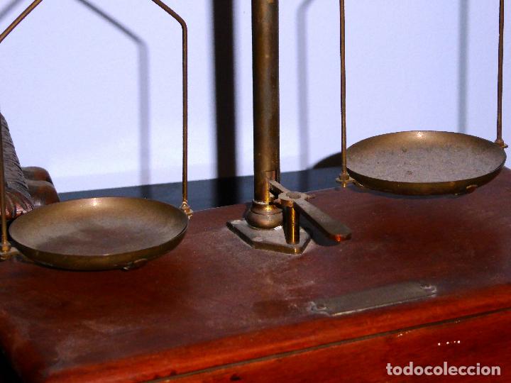 Antig&uuml;edades: ANTIGUA BALANZA DE PRECISION - LABORATORIO - Foto 5