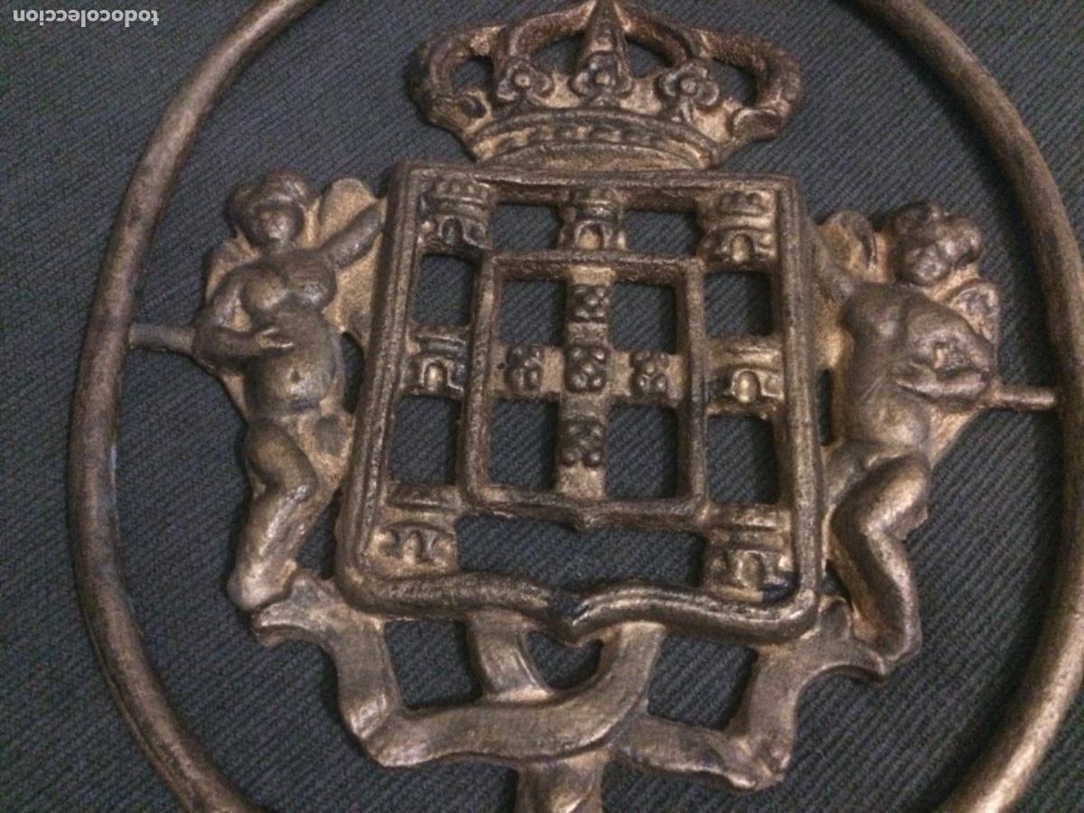 Antig&uuml;edades: Escudo hierro xviii - Foto 2