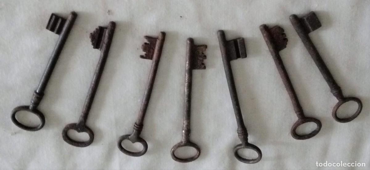 Antig&uuml;edades: 7 , LLAVES ANTIGUAS, 11 Y 12 CM LARGO - Foto 1