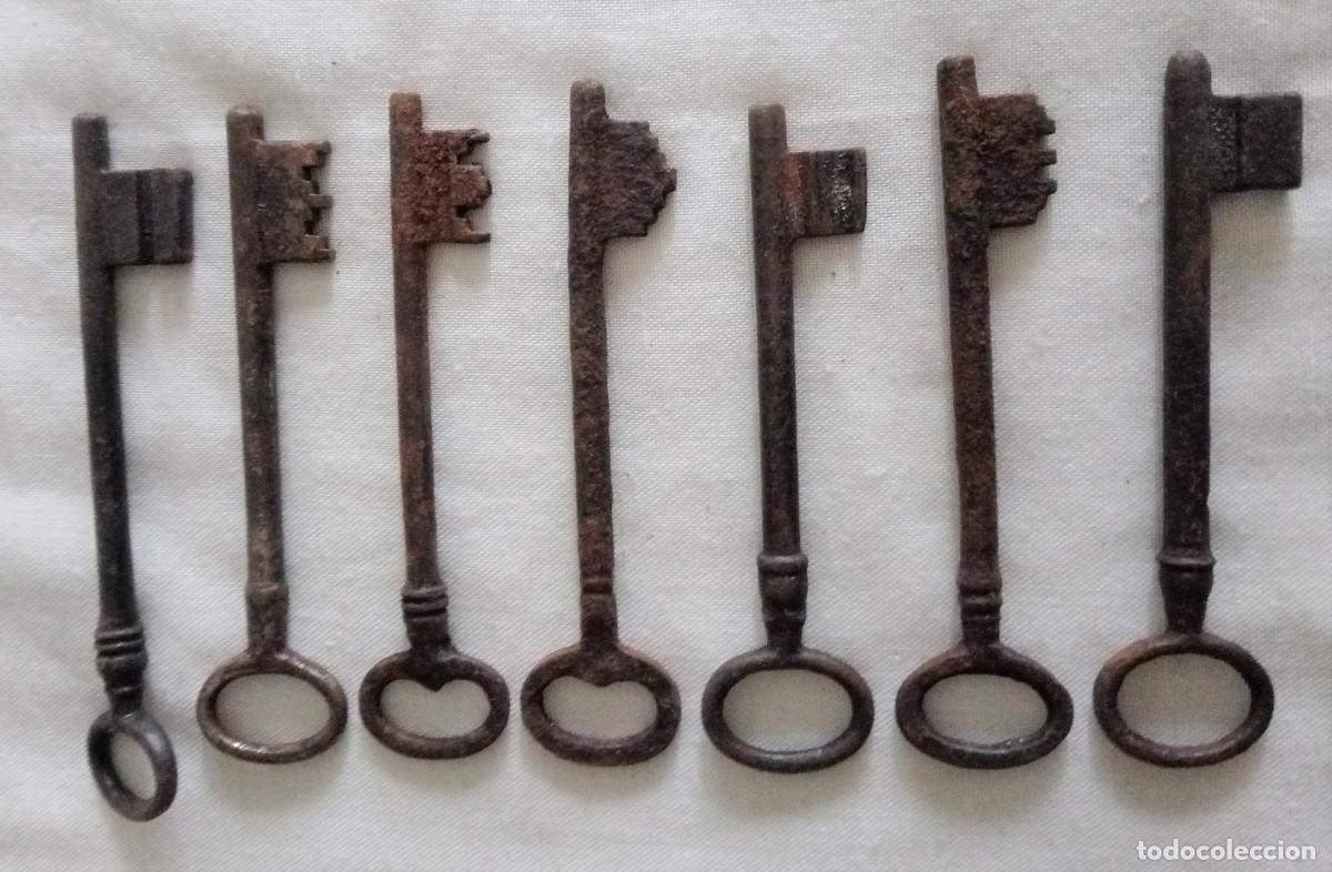 Antig&uuml;edades: 7 , LLAVES ANTIGUAS, 11 Y 12 CM LARGO - Foto 2