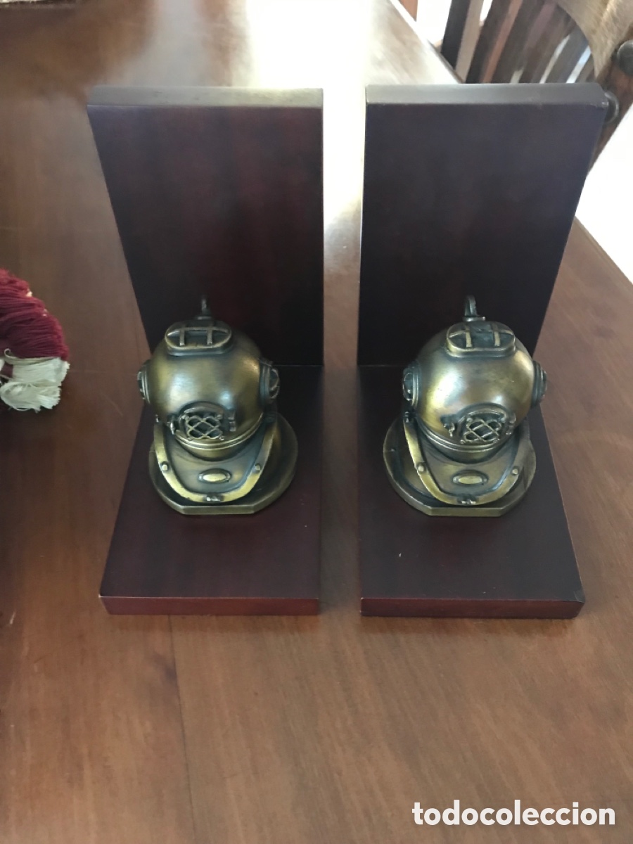 Antig&uuml;edades: Sujeta libros bronce escafandras - Foto 1