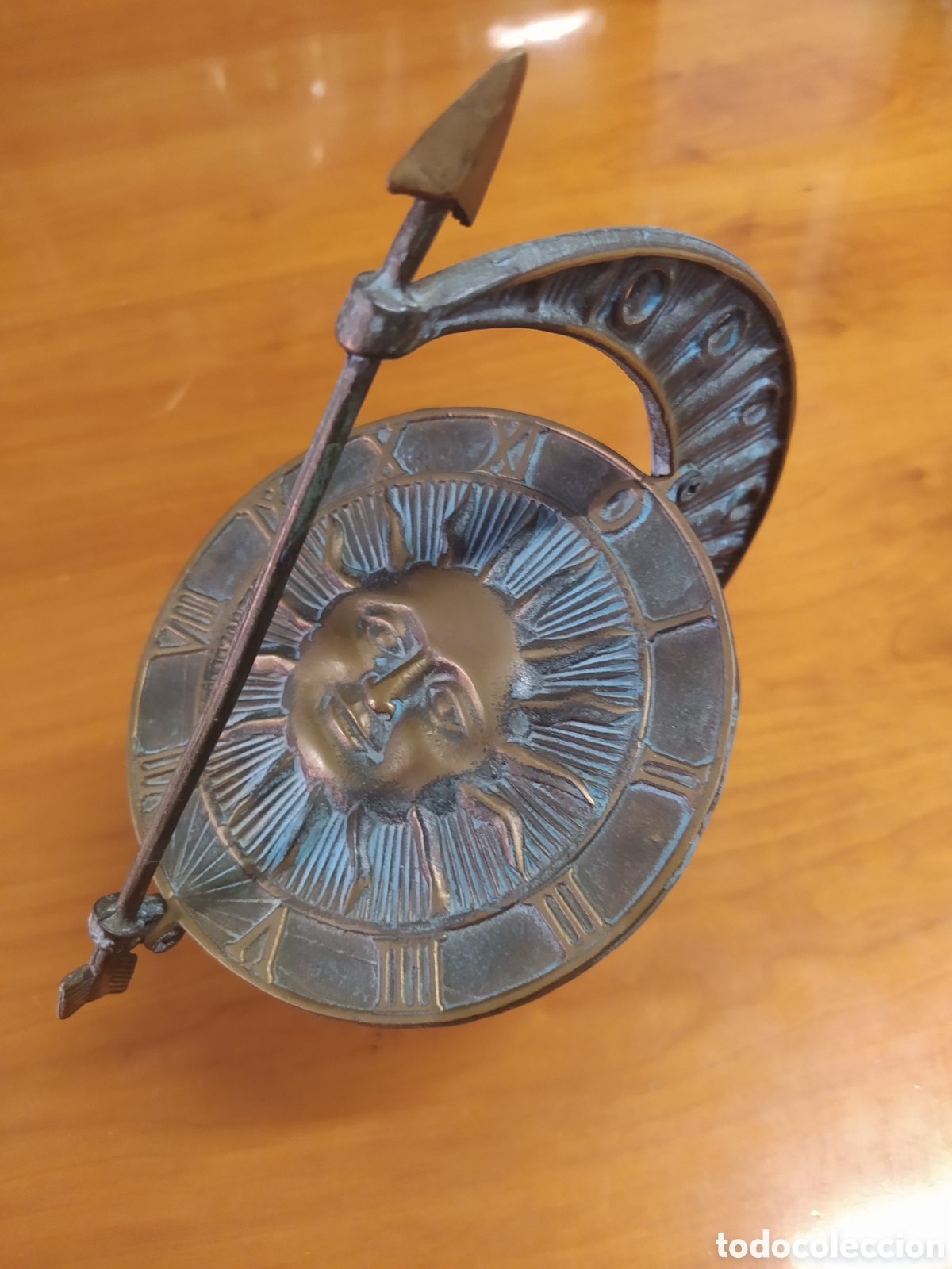 Antig&uuml;edades: RELOJ DE SOL SOBREMESA EN BRONCE - Foto 2