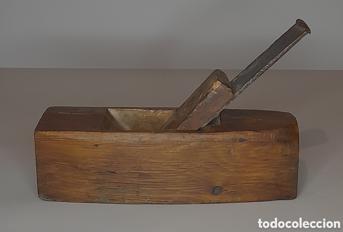 Antig&uuml;edades: Cepillo de carpinter&iacute;a antiguo - Foto 1