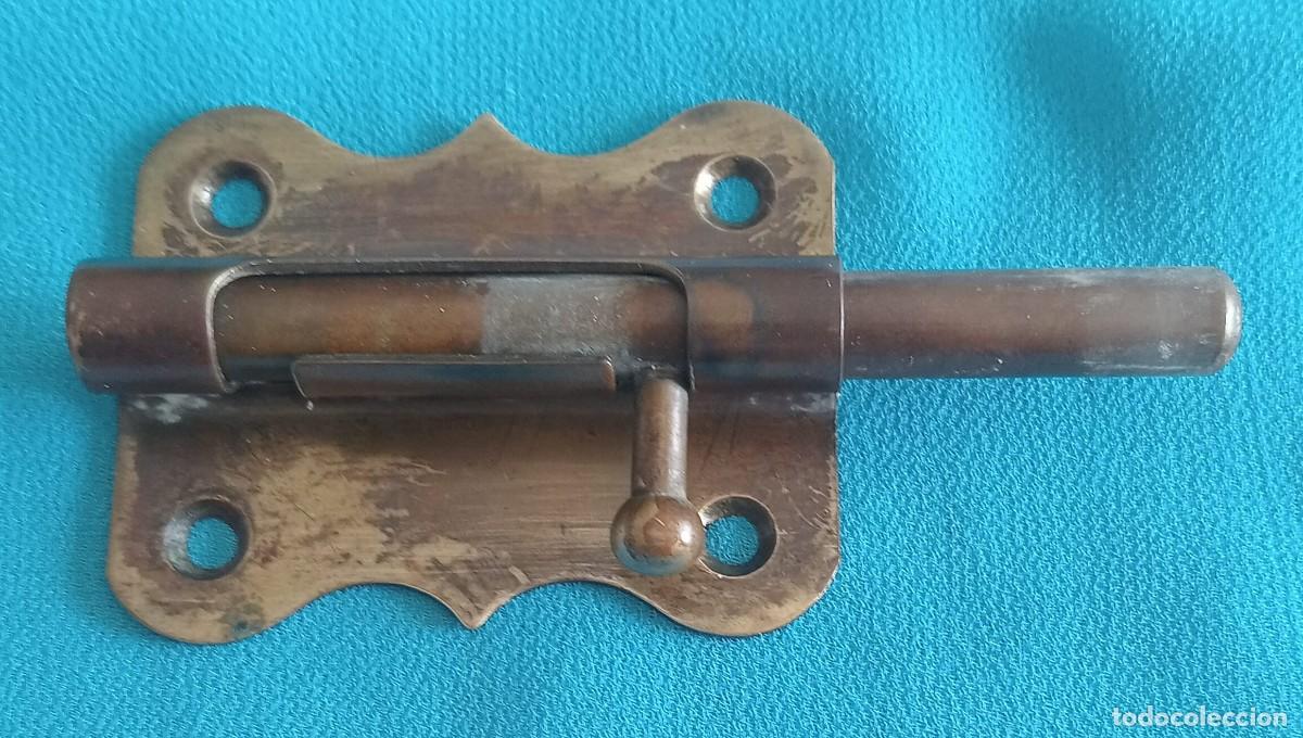 Antig&uuml;edades: CERROJO DE BRONCE MUY ANTIGUO - Foto 2