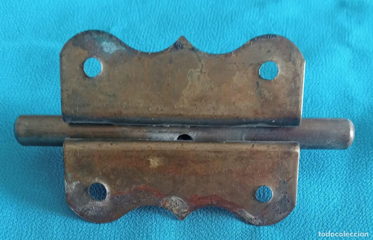 Antig&uuml;edades: CERROJO DE BRONCE MUY ANTIGUO - Foto 3