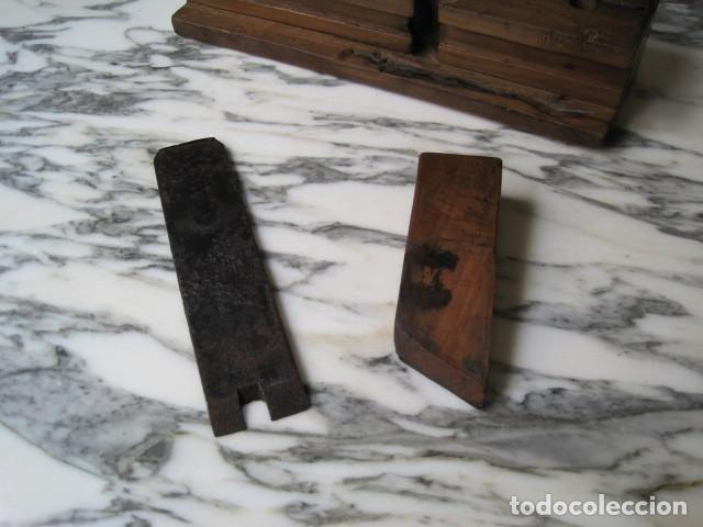 Antig&uuml;edades: CEPILLO DE CARPINTERO - GARLOPA - Foto 12