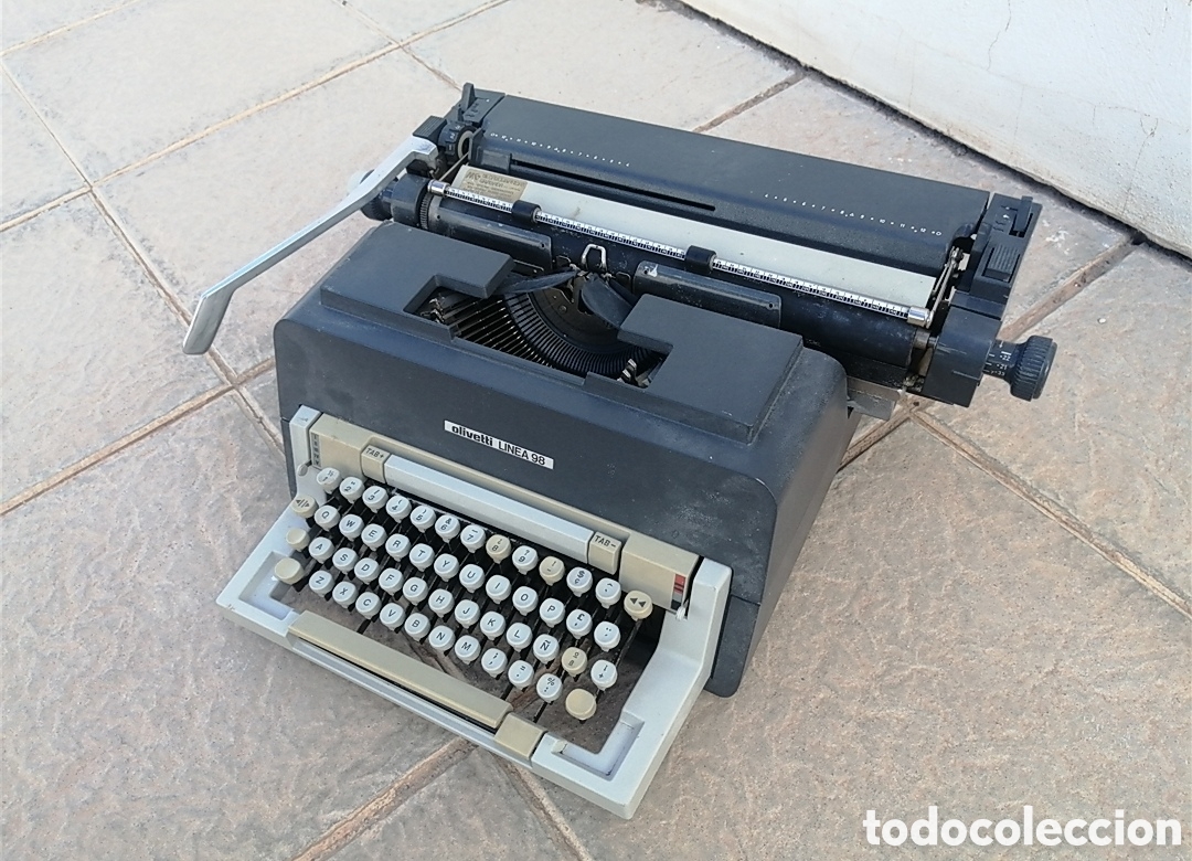 Antig&uuml;edades: M&aacute;quina de escribir Olivetti L&iacute;nea 98 - Foto 2