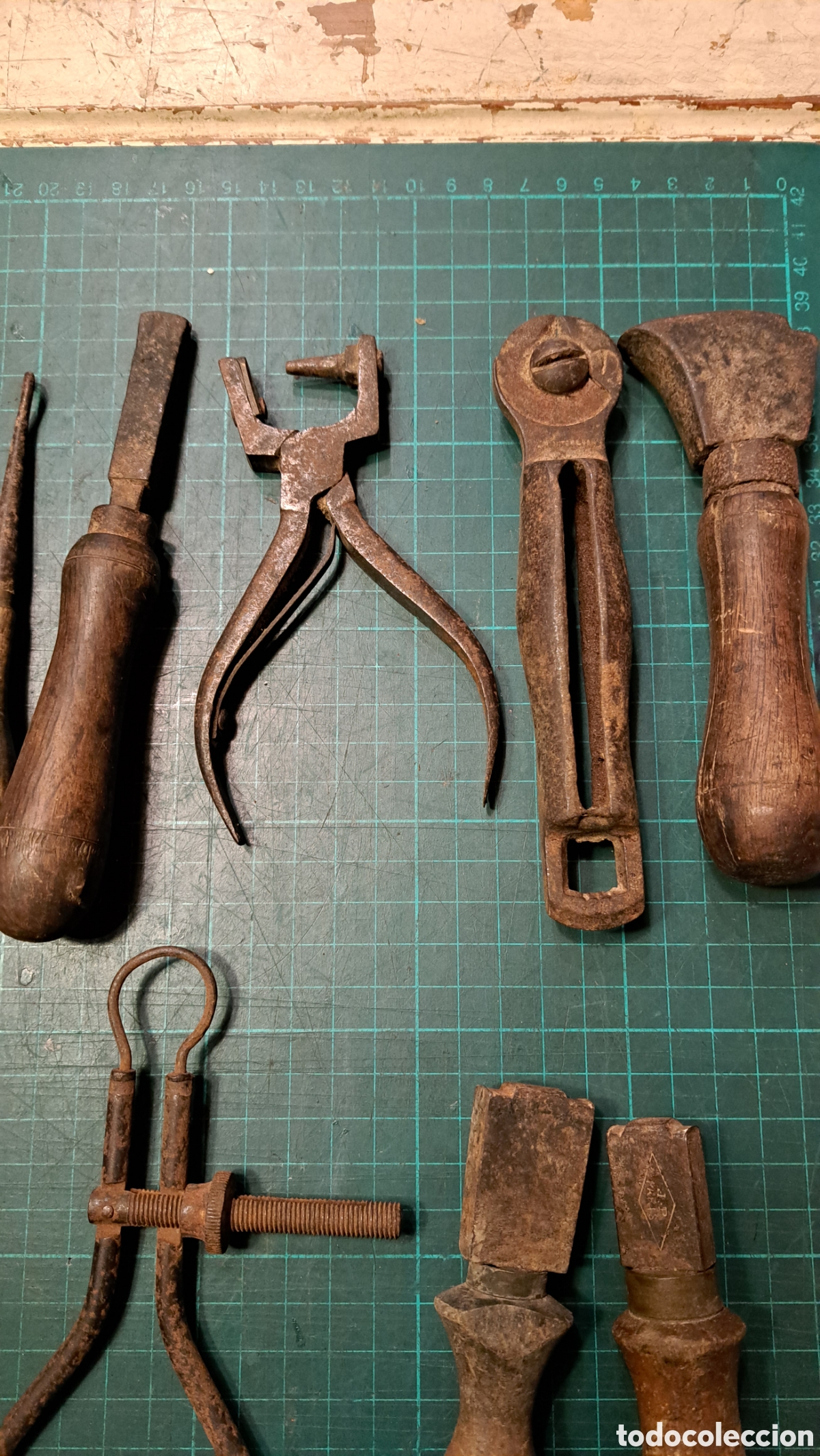 Antig&uuml;edades: Herramientas zapatero antiguas. - Foto 3