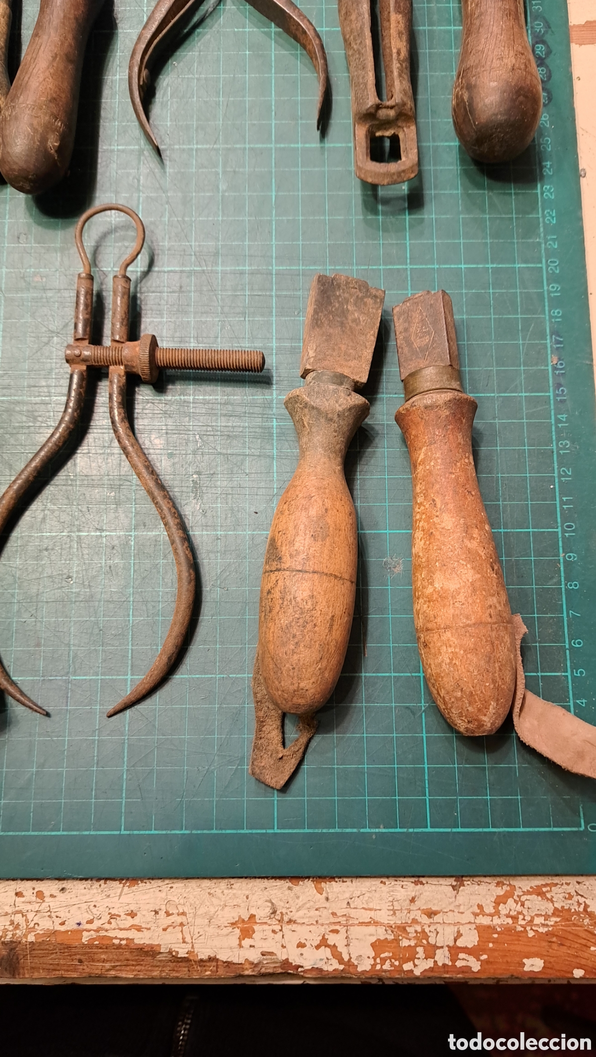 Antig&uuml;edades: Herramientas zapatero antiguas. - Foto 4