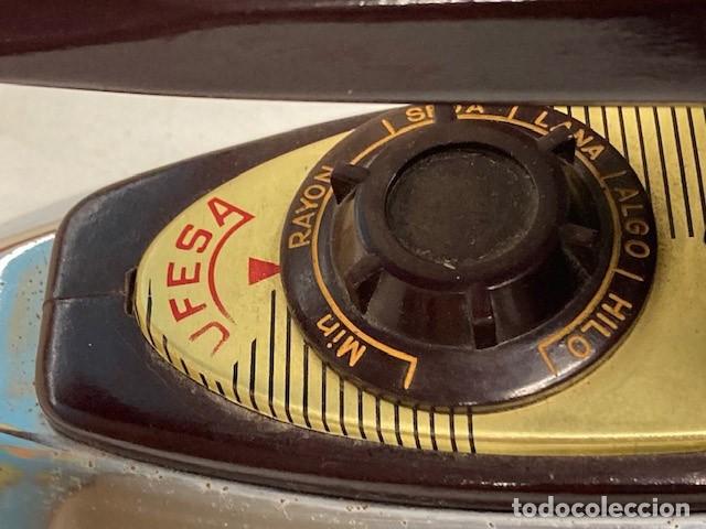 Antig&uuml;edades: Plancha UFESA - Foto 3