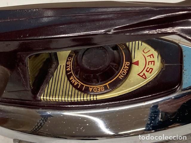 Antig&uuml;edades: Plancha UFESA - Foto 4