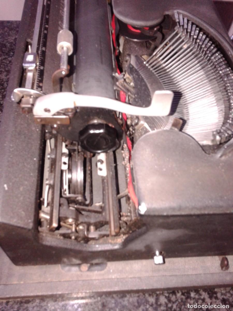 Antig&uuml;edades: M&aacute;quina de escribir Hispano Olivetti Studio 46, B - Foto 4
