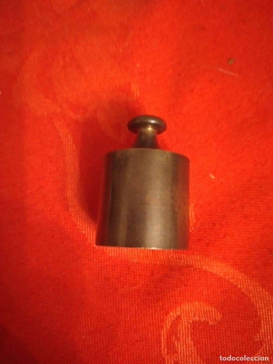 Antig&uuml;edades: Antiguo ponderal de 100 gr de bronce - Foto 4