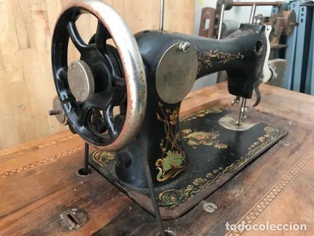Antig&uuml;edades: M&aacute;quina de coser KAYSER - Foto 3