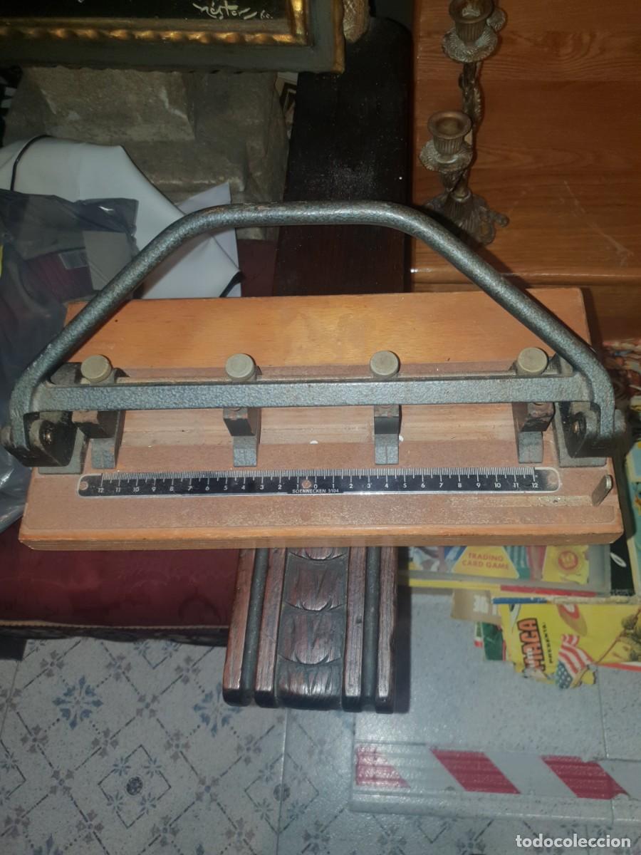 soennecken 5104 perforadora papel 4 agujeros an - Buy Other technical and  scientific antiques on todocoleccion