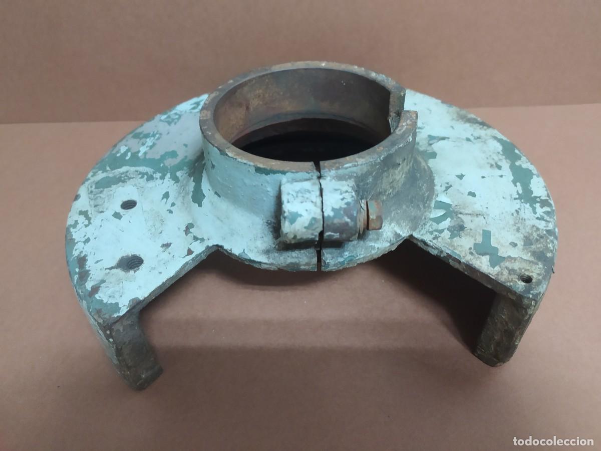 Antig&uuml;edades: CAPERUZA ESMERILADORA INDUSTRIAL. - Foto 1