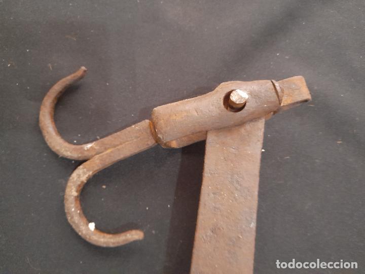 Antig&uuml;edades: Balanza - Foto 2