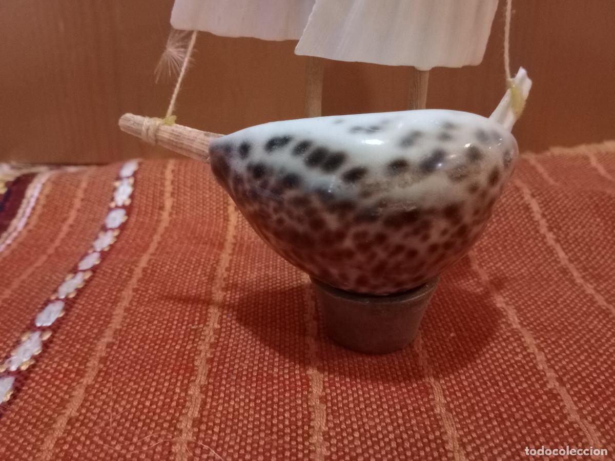 Antig&uuml;edades: barco hecho con caracola - Foto 2