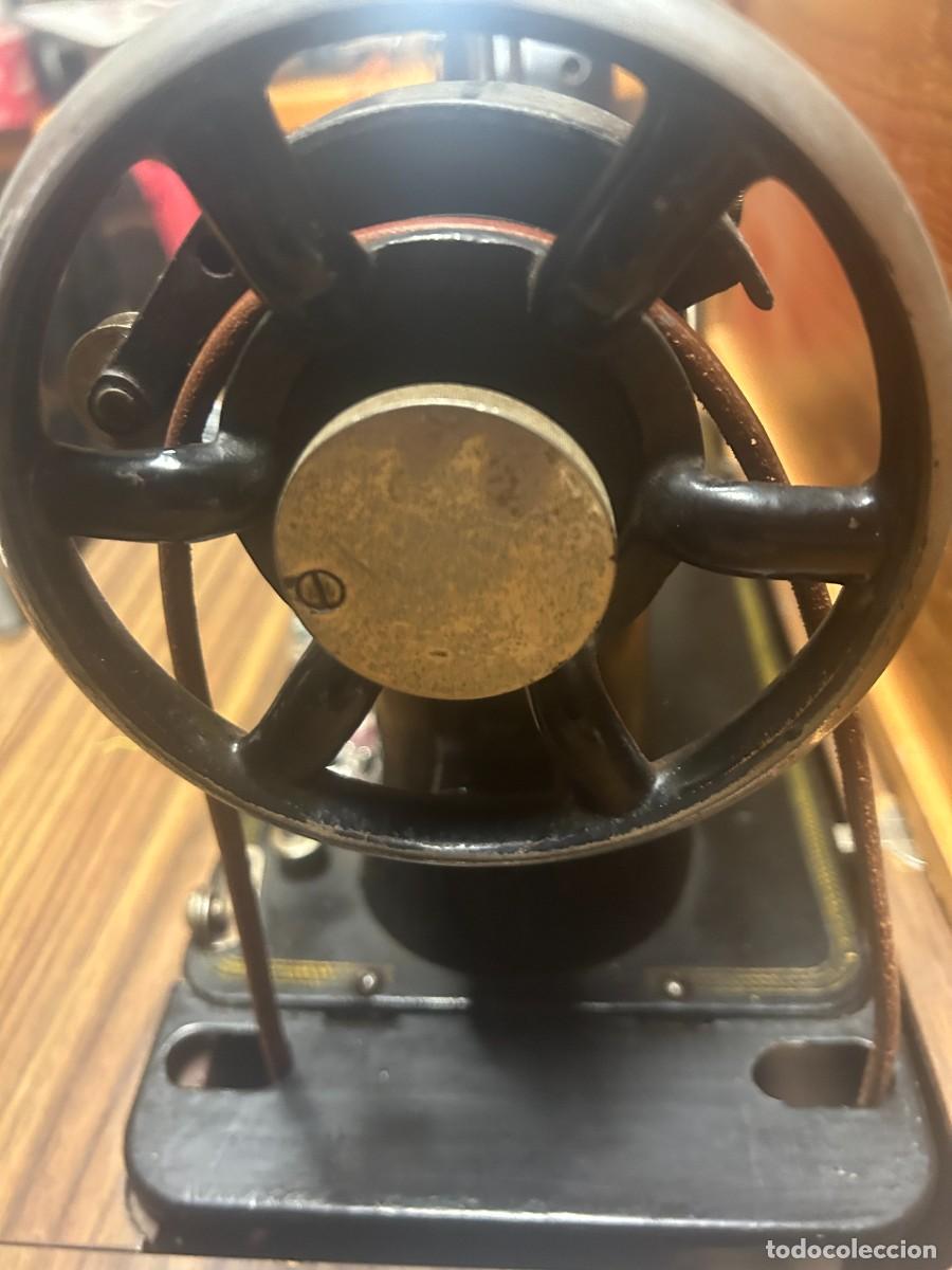 Antig&uuml;edades: maquina de coser - Foto 5