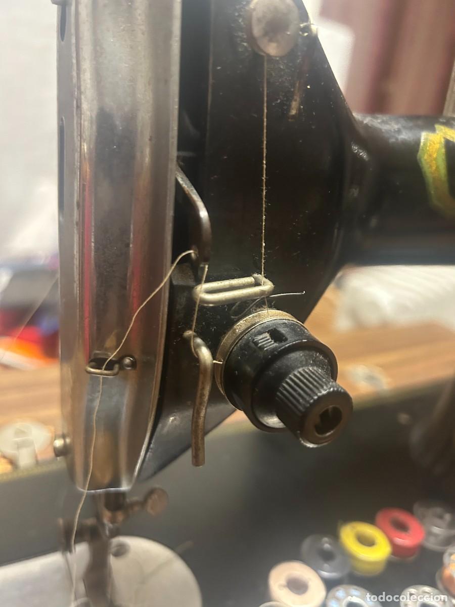 Antig&uuml;edades: maquina de coser - Foto 7