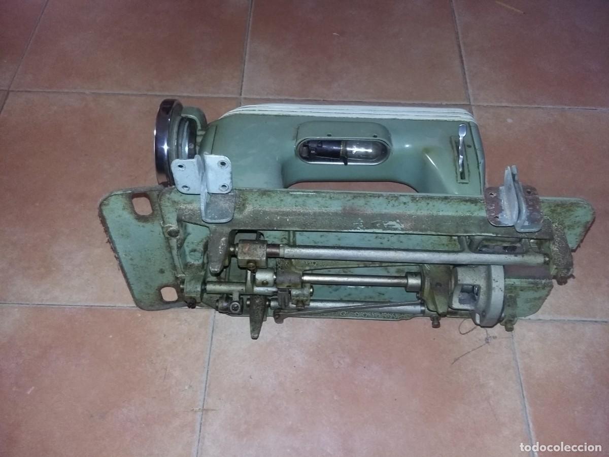 Antig&uuml;edades: M&aacute;quina coser Sigma. - Foto 3