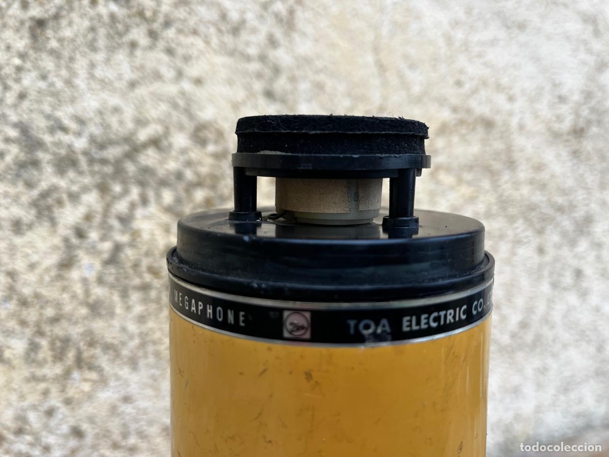 Antig&uuml;edades: G Megafono TOA modelo ER-332 amarillo. - Foto 4