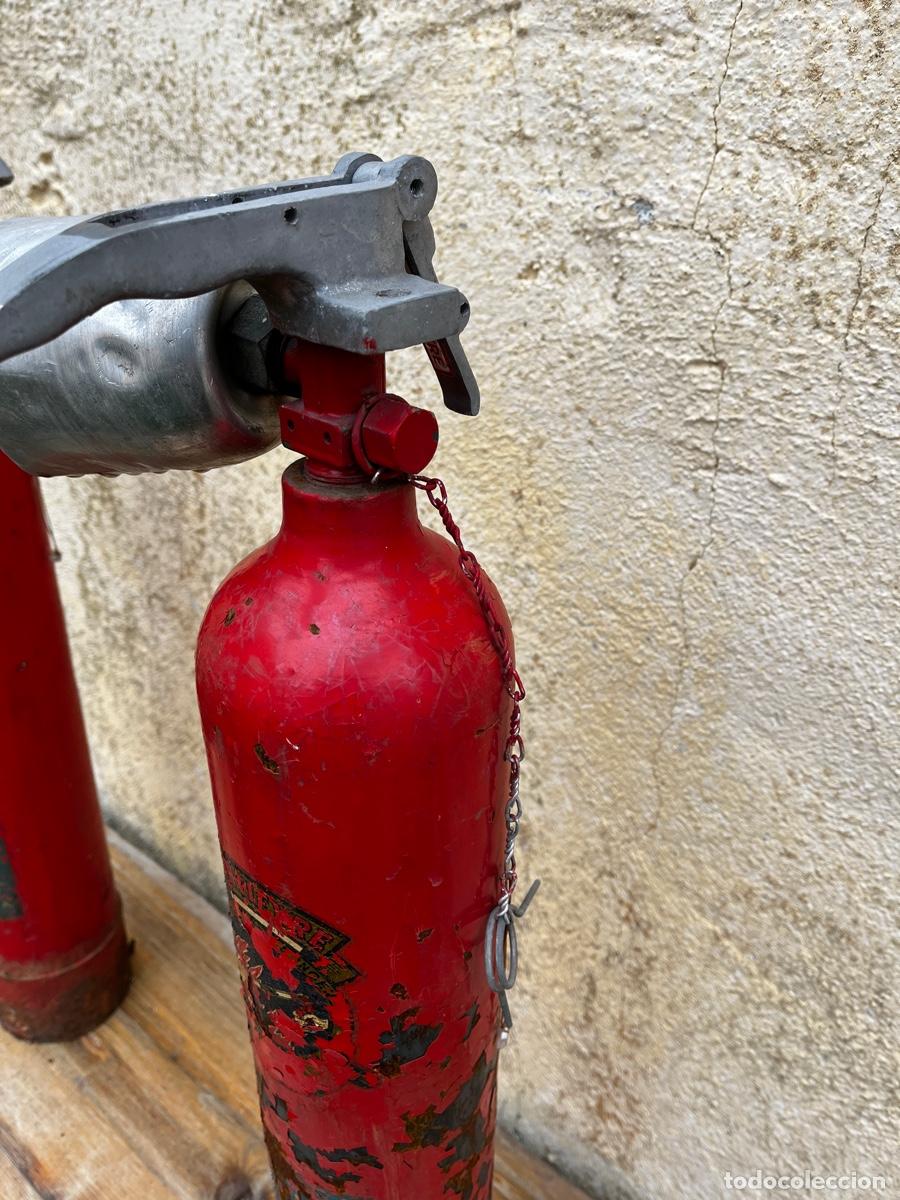 Antig&uuml;edades: Extintor de incendios ANTIFYRE. Antiguo y completo. - Foto 5