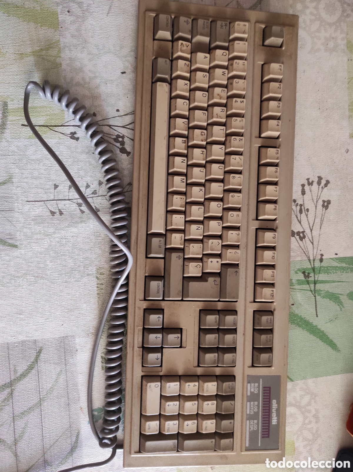 Antig&uuml;edades: Teclado de Ordenador Olivetti - Foto 1