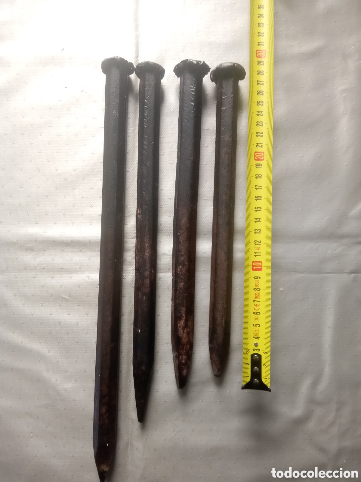 Antig&uuml;edades: Conjunto de 4 cortafrios amtiguos - Foto 2