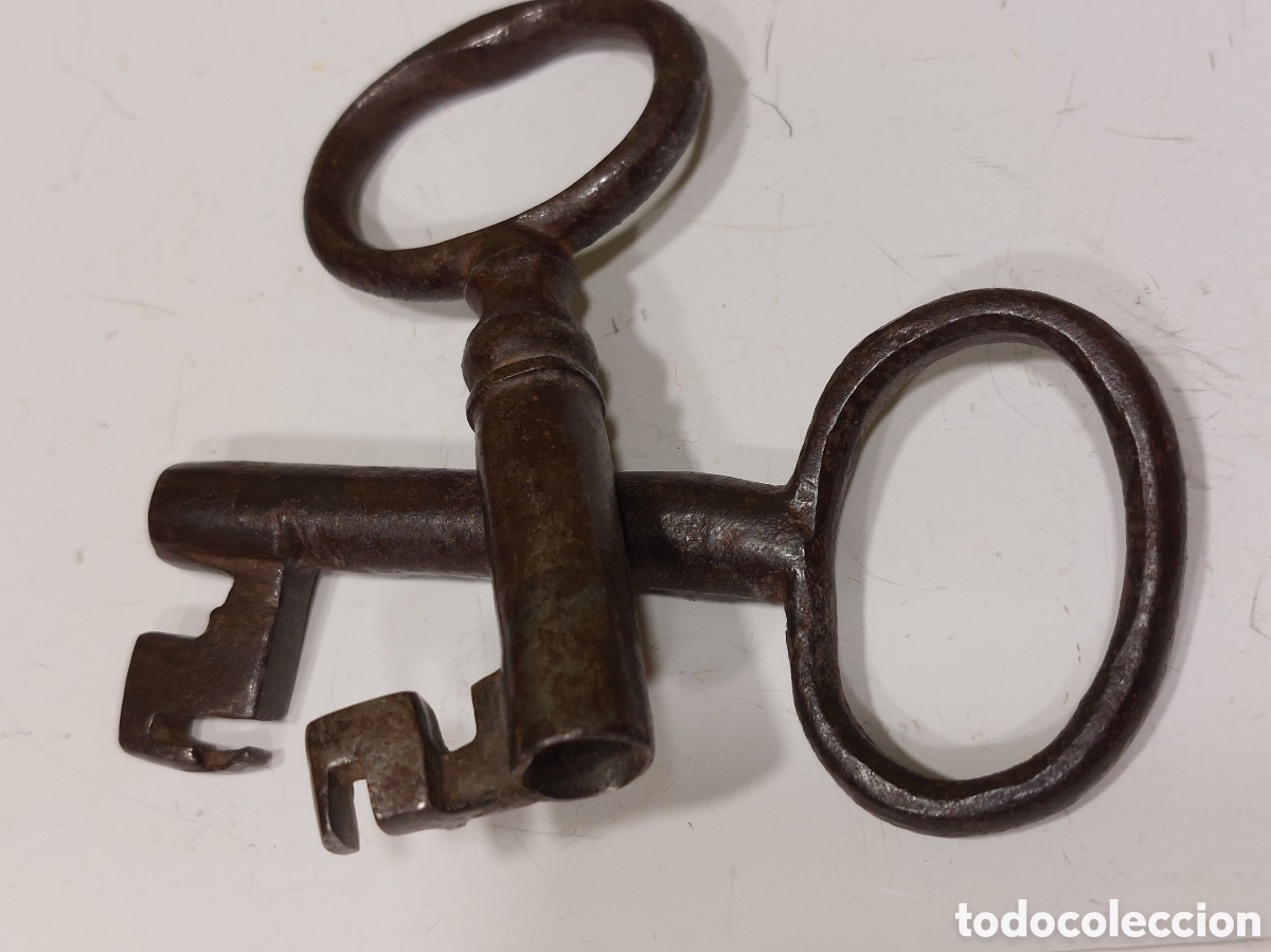 Antig&uuml;edades: LLAVES DE HIERRO FORJADO (2), S. XVIII - Foto 2