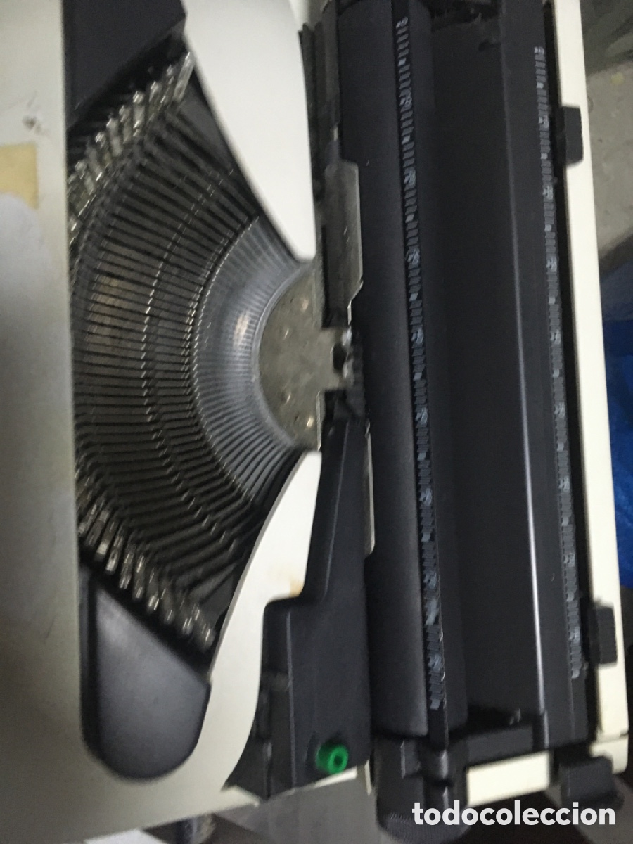 Antig&uuml;edades: MAQUINA DE ESCRIBIR OLIVETTI - Foto 5