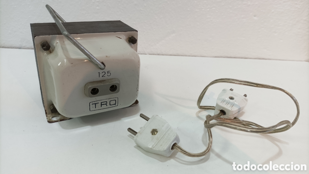 Antig&uuml;edades: Transformador antiguo TRQ 125 y 220 v - Foto 5