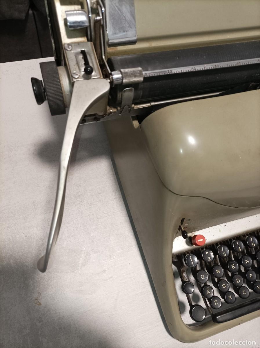 Antig&uuml;edades: M&aacute;quina de escribir HISPANO OLIVETTI LEXICON 80 - Foto 7