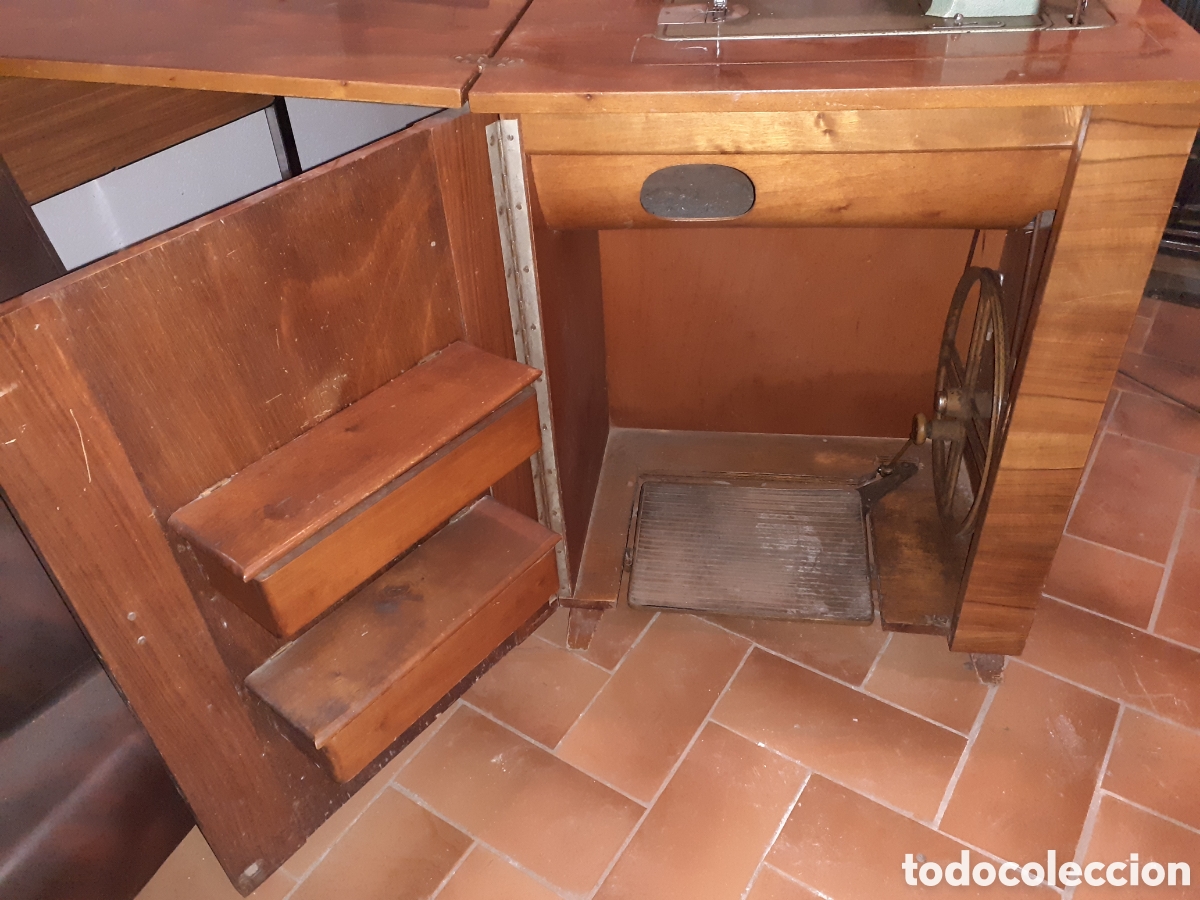 Antig&uuml;edades: Refrey Transforma, m&aacute;quina de coser - Foto 3