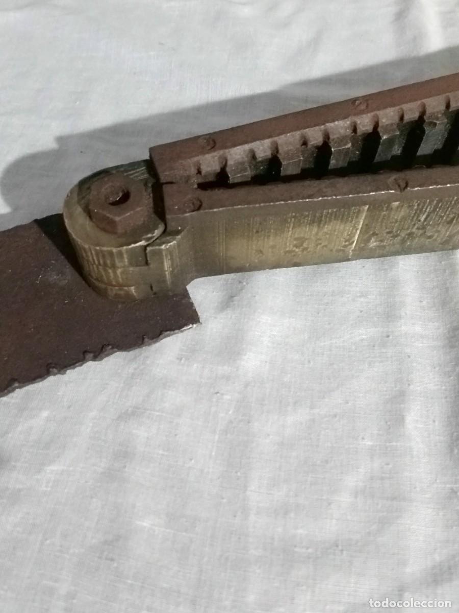 Antig&uuml;edades: MOLDE DE BRONCE, ENMARCADO EN HIERRO - Foto 5