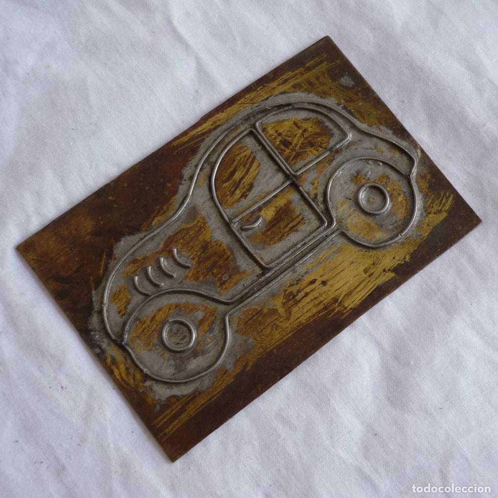 Antig&uuml;edades: Placa met&aacute;lica de impresi&oacute;n coche - Foto 1