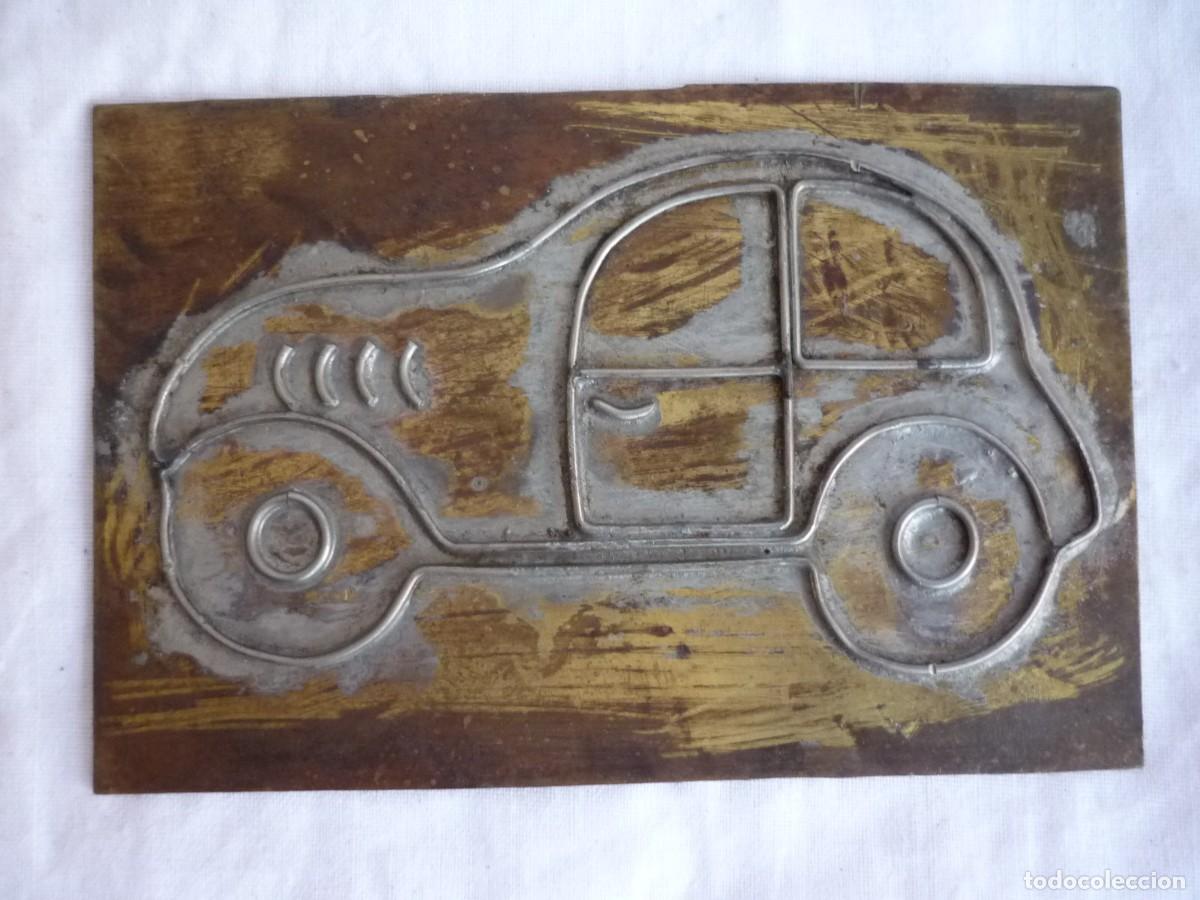 Antig&uuml;edades: Placa met&aacute;lica de impresi&oacute;n coche - Foto 2