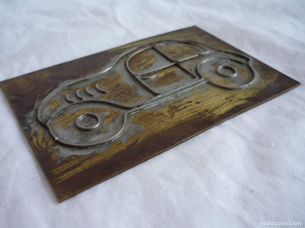 Antig&uuml;edades: Placa met&aacute;lica de impresi&oacute;n coche - Foto 3