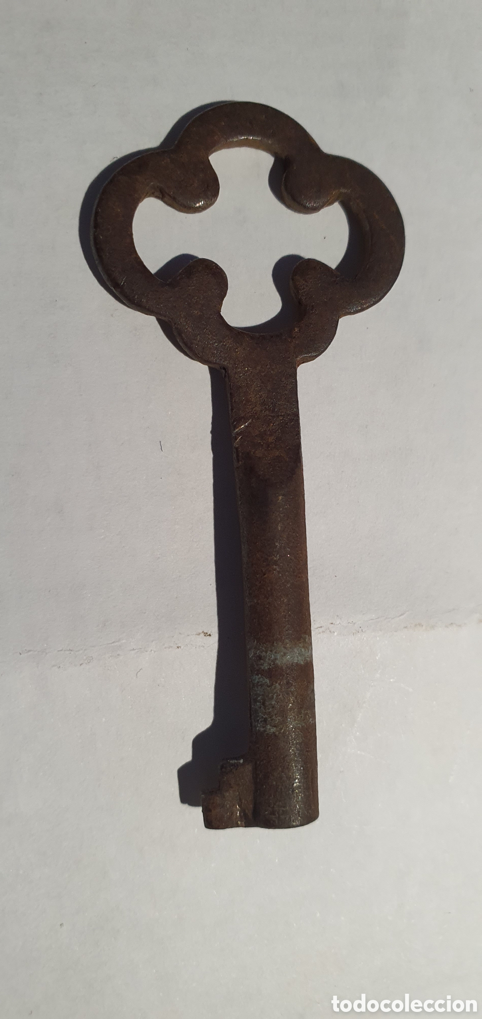 Antig&uuml;edades: Antigua llave sobre 7 cm - Foto 2