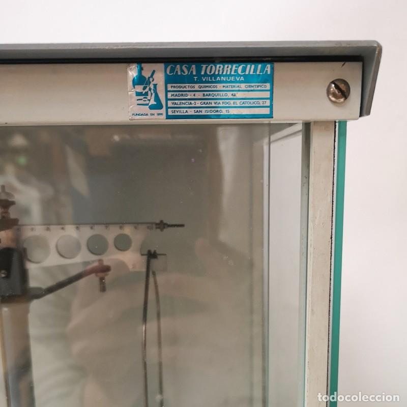 Antig&uuml;edades: Balanza de Farmacia - Foto 4