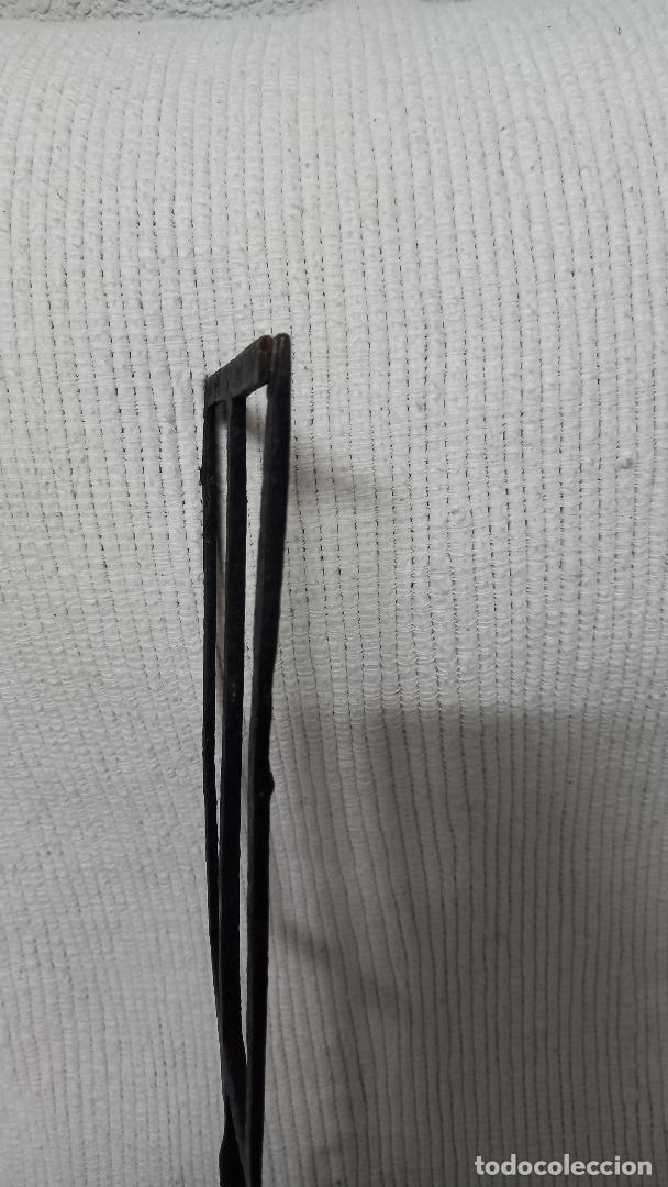 Antig&uuml;edades: Utensilios de forja para chimenea - Foto 6