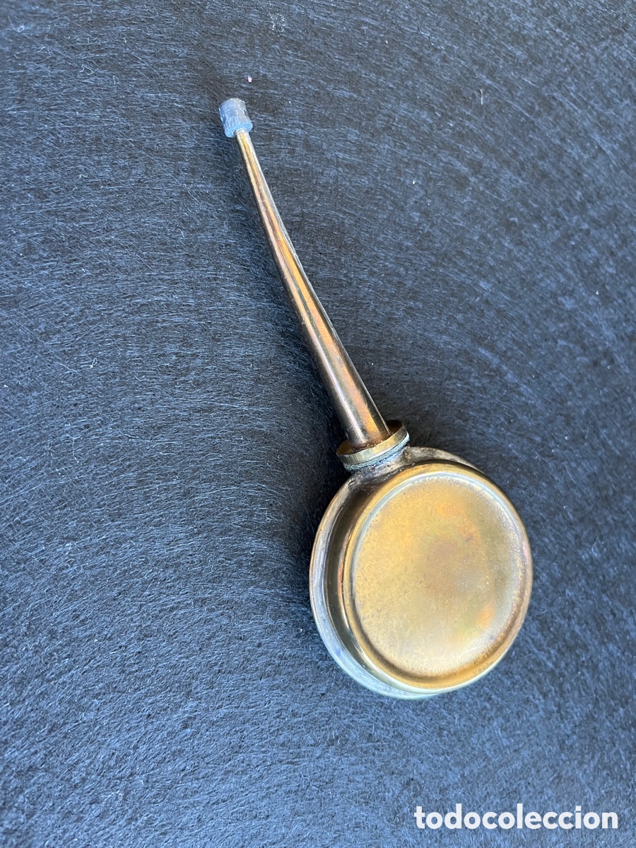 Antig&uuml;edades: Aceitera bronce y lat&oacute;n antigua, se puede usar - Foto 1