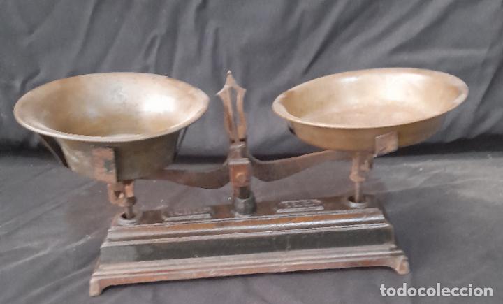 Antig&uuml;edades: Balanza 1 kilo - Foto 1
