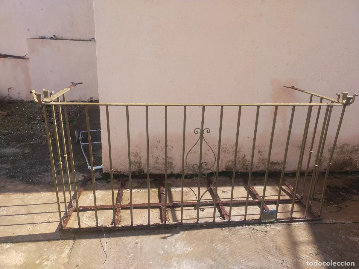 Antig&uuml;edades: Antiguo gran balc&oacute;n de forja - Foto 1